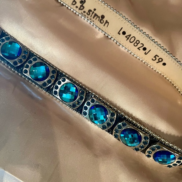 Belt - Picture 5 of 6